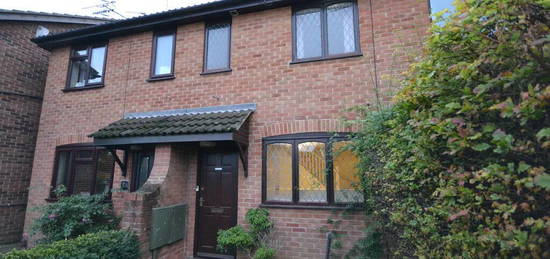 2 bedroom terraced house