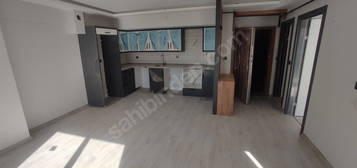 SANDIKLI MAH.SİNDE ARA KAT GENİŞ FERAH,D.GAZLI 1+1 DAİRE