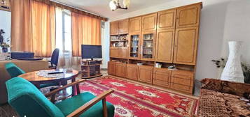 Apartament cu 3 camere, decomandat, 75 mp, str. Tineretului