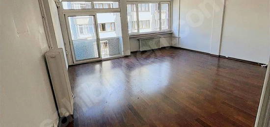 Beşiktaş nüzhetiye caddesi kiralık