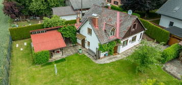 Ihr neues Zuhause mit Charme, Werkstatt und romantischem Wintergarten - Einfamilienhaus mit großem Garten in Attnang-Puchheim