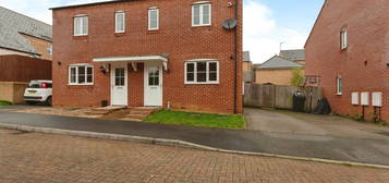 2 bed semi-detached house for sale