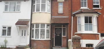 4 bedroom terraced house to rent