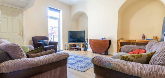 4 bedroom terraced house