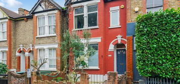 4 bedroom terraced house