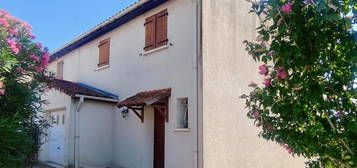 Maison  à vendre, 4 pièces, 3 chambres, 100 m²