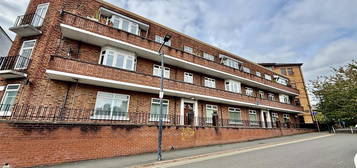 3 bed flat for sale