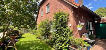 EIN-/ZWEIFAMILIENHAUS MIT WINTERGARTEN UND GARAGE IM ERHOLUNGSGEBIET TIMMEL