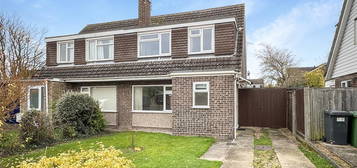 3 bed semi-detached house for sale