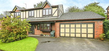 4 bed detached house for sale