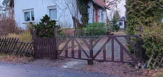 *Einfamilienhaus mit Garten in ruhiger Lage!*