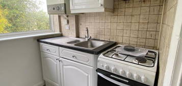 2 bed flat to rent