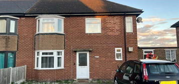 3 bed semi-detached house for sale