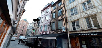 Location Grand studio meublé avec mezzanine - Centre historique de Rouen