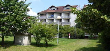 Appartement in guter Wohnanlage, Uninähe, mit Stellplatz