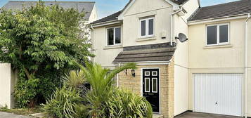 4 bed detached house for sale