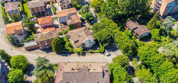 CASA SEMINDIPENDENTE A REGGIO NELL'EMILIA