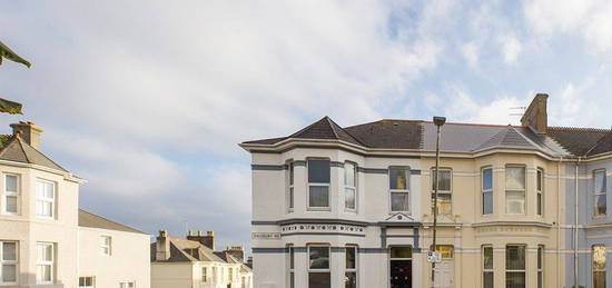 Room to rent in Salisbury Road, Lipson, Plymouth PL4