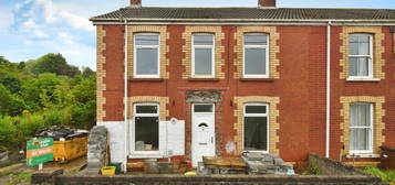 3 bed semi-detached house for sale