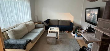 2,5 Zimmer Apartment mit Terrasse, Einbauküche und Stellplatz