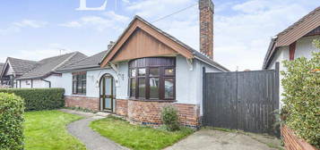 2 bedroom detached house