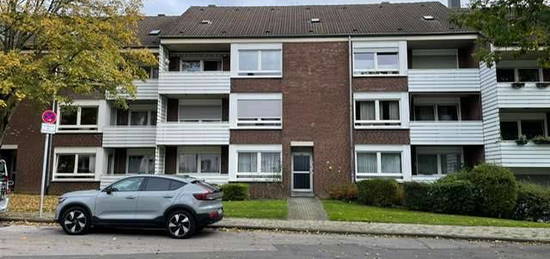 Renovierte helle 2 Zimmerwohnung mit Balkon