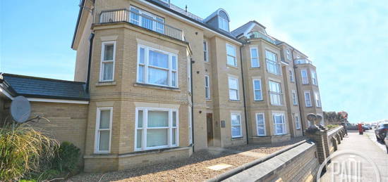 Flat to rent in Rectory Road, Lowestoft NR33