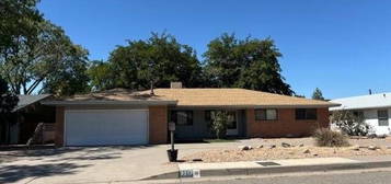 3217 Tennessee St NE, Albuquerque, NM 87110