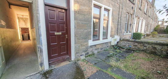 Flat to rent in Balsusney Road, Kirkcaldy KY2