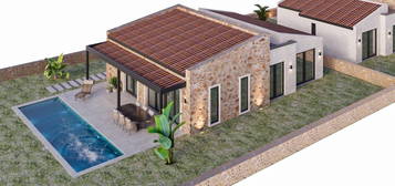 Bodrum amlk'ta Satlk 900 m2 Arsa inde Tek Katl Ta Villa