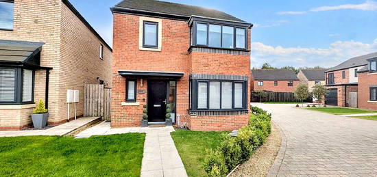 4 bed detached house for sale