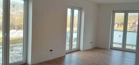 4 ZKB Maisonette Wohnung 121 qm + 32 qm Terrasse Balkon