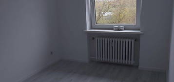 Renovierte 3-Zimmer-Wohnung mit Loggia im II. OG zu vermieten