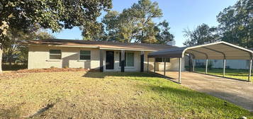 3239 Brenda Dr, Pearl, MS 39208