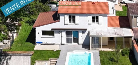 Maison 7 pièces 143m²