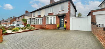 3 bed semi-detached house for sale