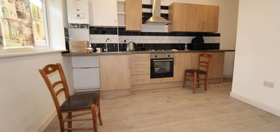 2 bed flat to rent