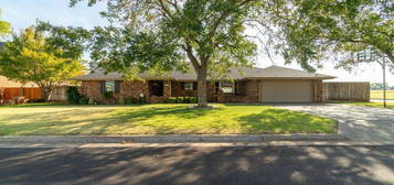 2000 Peach Ave, Weatherford, OK 73096