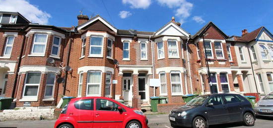 5 bedroom terraced house