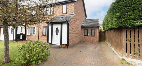 3 bed semi-detached house for sale