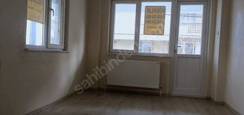 BALIKESİR BAHÇELİEVLER AVUKATLAR CADDESİNDE KİRALIK 2+1DAİRE