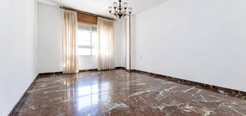 Piso en venta en Ancha de Gracia, Camino de Ronda