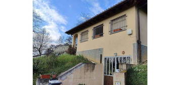 Casa indipendente all'asta in strada del Castellone, 5