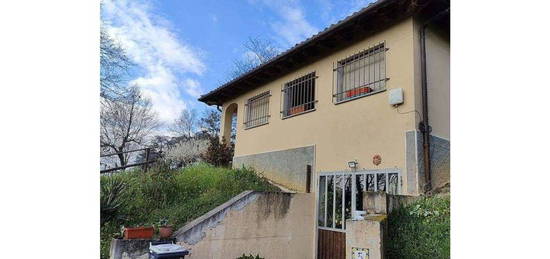 Casa indipendente all'asta in strada del Castellone, 5