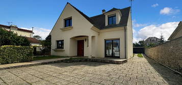 Maison Ballancourt Sur Essonne 7 pièce(s) 166 m2