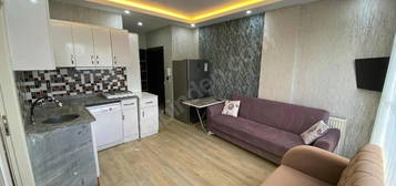 ORDU CADDESİNDE İÇİ KOMPLE YENİLENMİŞ BALKONLU 1+1 SATILIK DAİRE