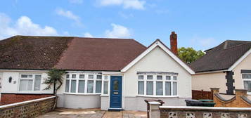 3 bedroom semi-detached bungalow to rent