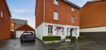 4 bedroom semi-detached house for sale