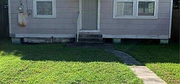 530 1/2 Avenue D, Westwego, LA 70094