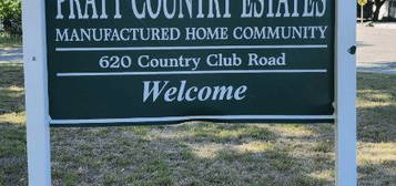 620 Country Club Rd, Pratt, KS 67124